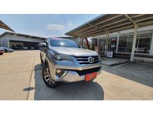 2015 Toyota Fortuner 2.8 (ปี 15-18) V SUV AT