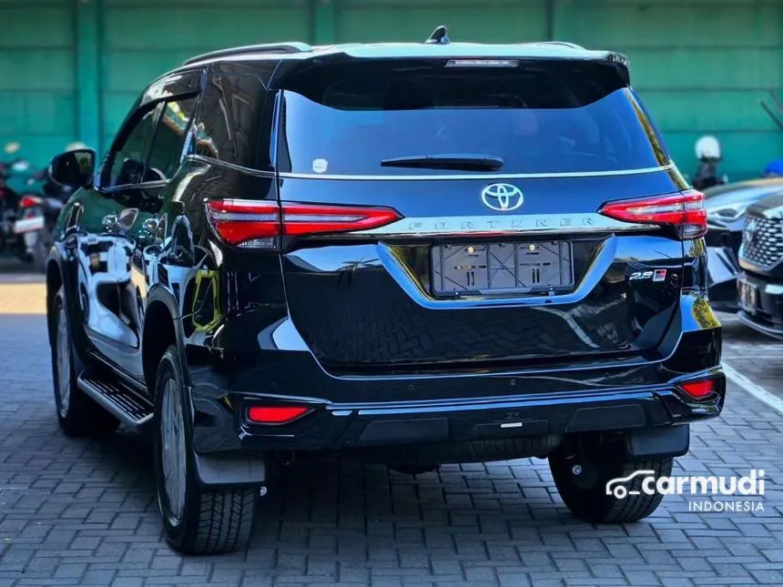 2024 Toyota Fortuner GR Sport SUV