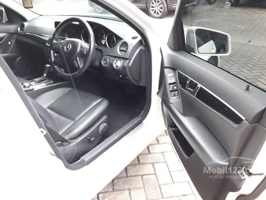 2012 Mercedes-Benz C200 CGI Sedan
