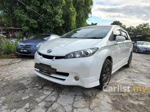2010 Toyota Wish 2.0 Z MPV Sport Paddle Shift Wide Body Reverse Camera Register 2014 Excellent Condition High Loan Available