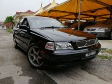 2001 Volvo V40 1.9 NEW COLOUR PAINT * ORIGINAL MILEAGE * KEEP AS GOOD AS NEW CONDITION, * 100% NO ACCIDENT RECORD, * POWERFUL ENGINE, *