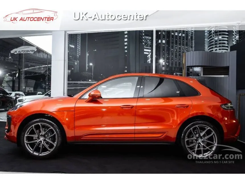 2023 Porsche MACAN SUV