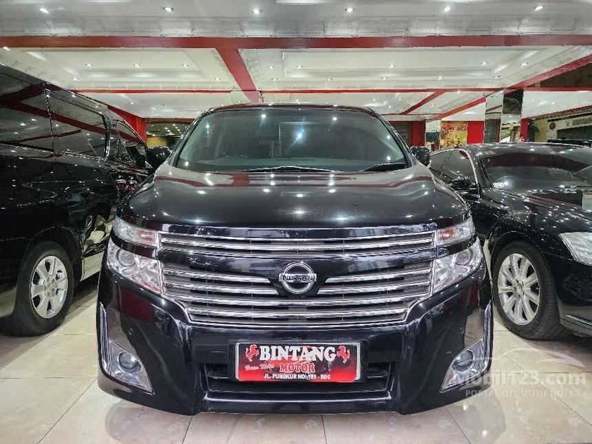 Jual Mobil Nissan Elgrand 2014 Highway Star 2.5 di Jawa Barat Automatic MPV Hitam Rp 349.000.000