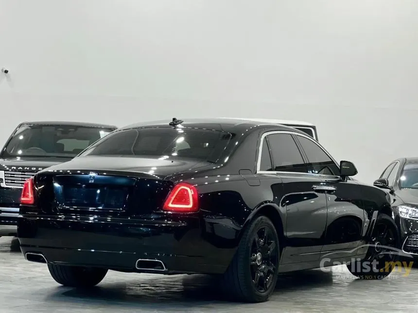 2014 Rolls-Royce Ghost Sedan