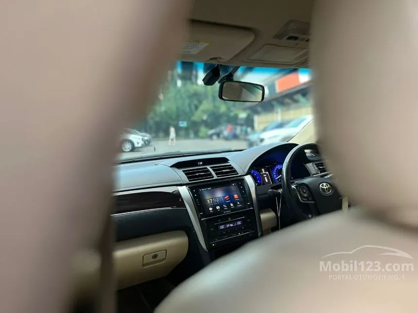 2018 Toyota Camry V Sedan