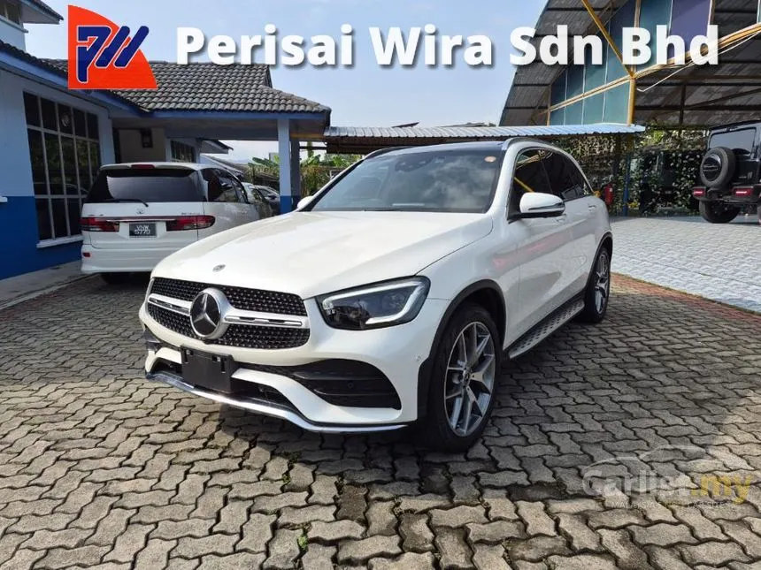 2021 Mercedes-Benz GLC300 4MATIC AMG Line SUV