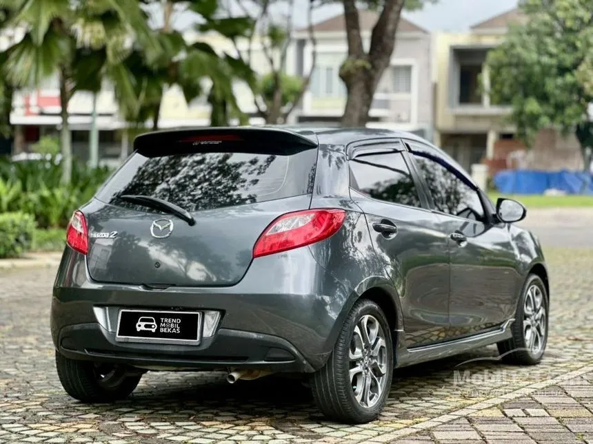 2011 Mazda 2 R Hatchback