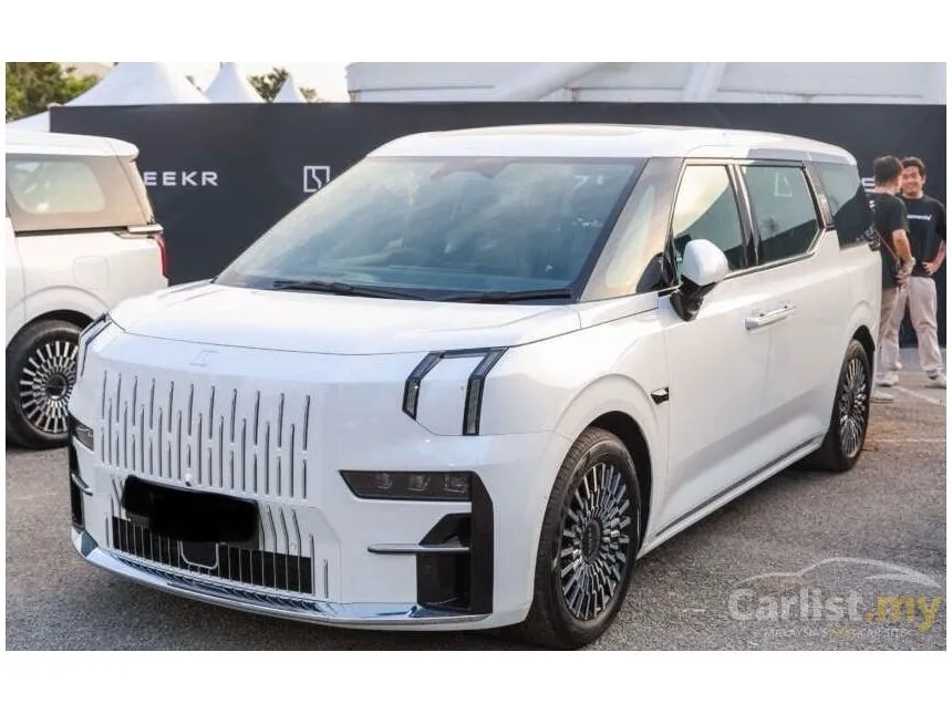 2025 Zeekr 009 Ultra-Luxury MPV