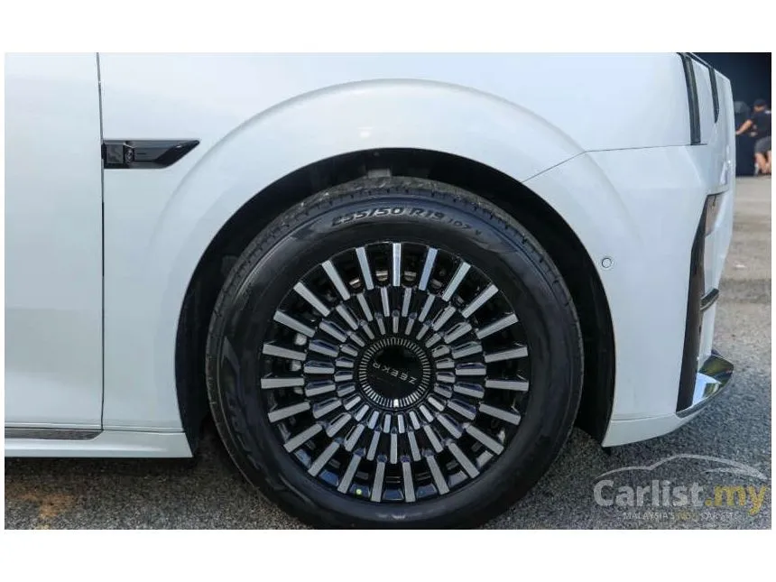 2025 Zeekr 009 Ultra-Luxury MPV