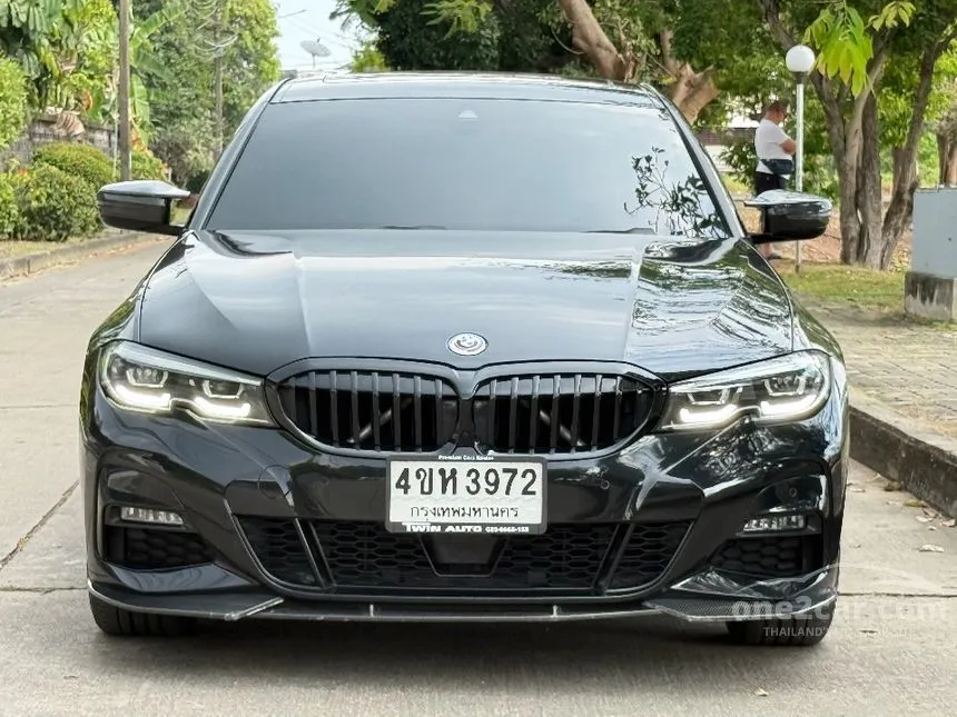 2022 BMW 330e M Sport Sedan