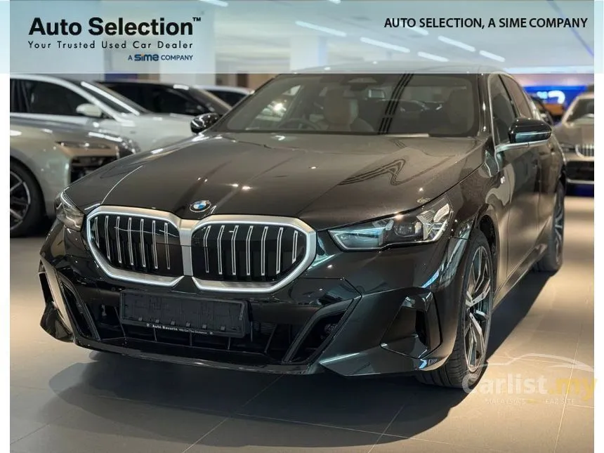 2025 BMW 530i M Sport Sedan