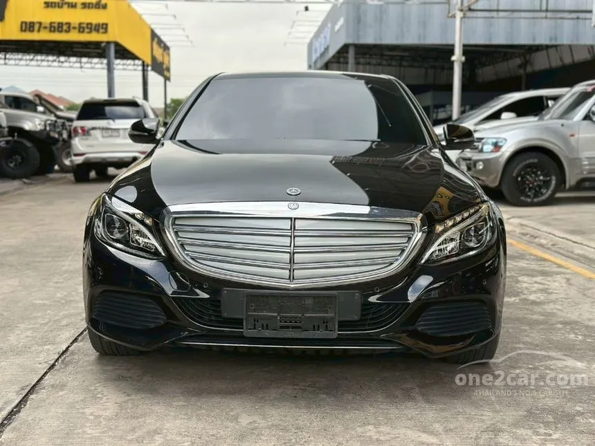 2015 Mercedes-Benz C180 Sedan