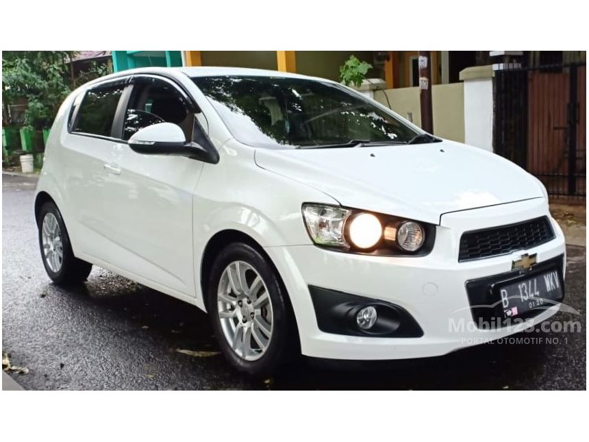 Jual Mobil Chevrolet Aveo 2014 LT 1.4 di DKI Jakarta