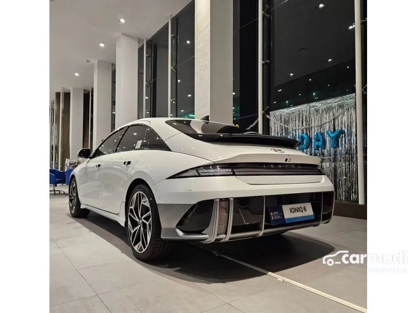 2024 Hyundai IONIQ 6 Signature Long Range Sedan