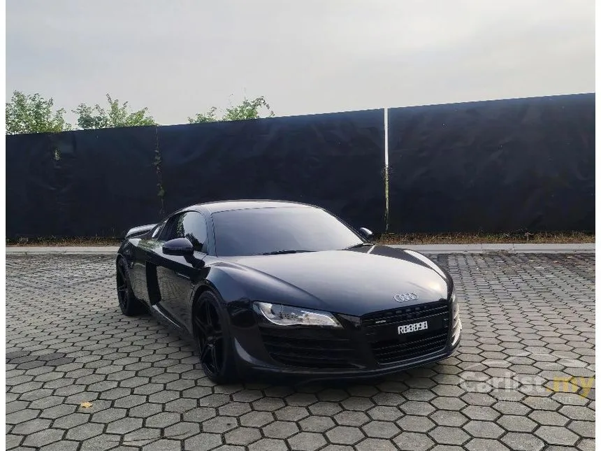 2010 Audi R8 Quattro FSI Coupe