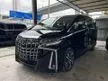 Recon 2021 Toyota Alphard 2.5 SC Promotion Free Warranty Unregister