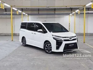 2018 Toyota Voxy 2.0 MPV