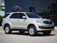 2014 Toyota Fortuner 2.5 (ปี 12-15) V SUV AT