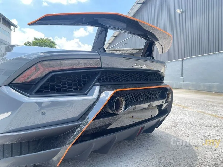 2018 Lamborghini Huracan Performante Coupe