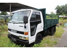 1995 Isuzu Commando 2.8 -- WELL MAINTAINED --