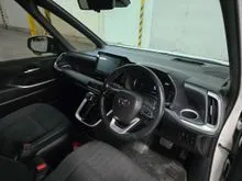 2022 Toyota Voxy 2.0 MPV