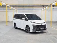 2022 Toyota Voxy 2.0 MPV Garansi DP Minim