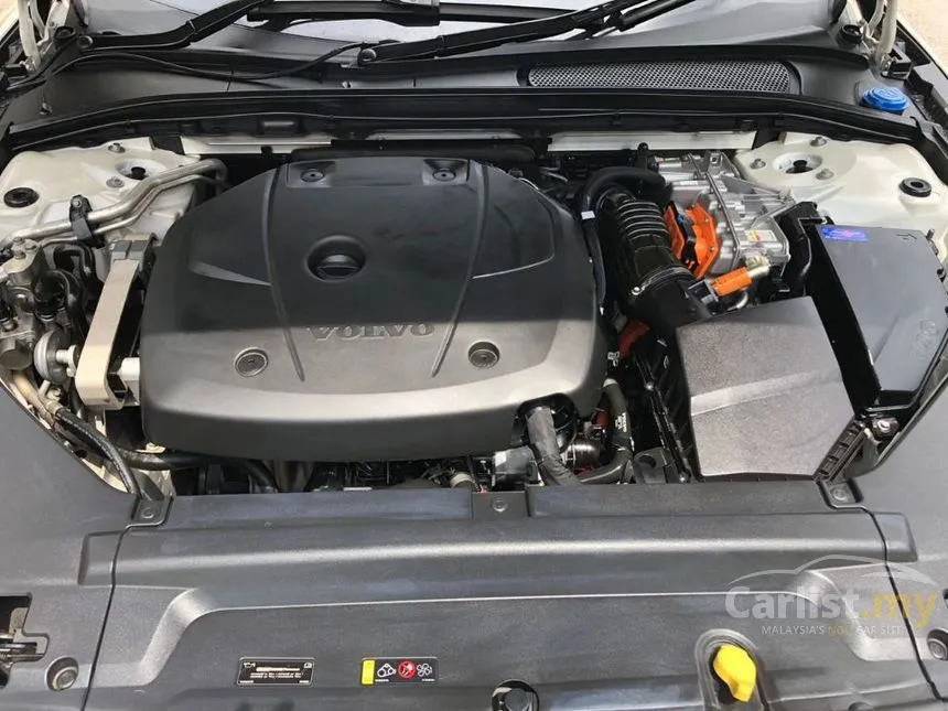 2020 Volvo S90 T8 Inscription Plus Sedan