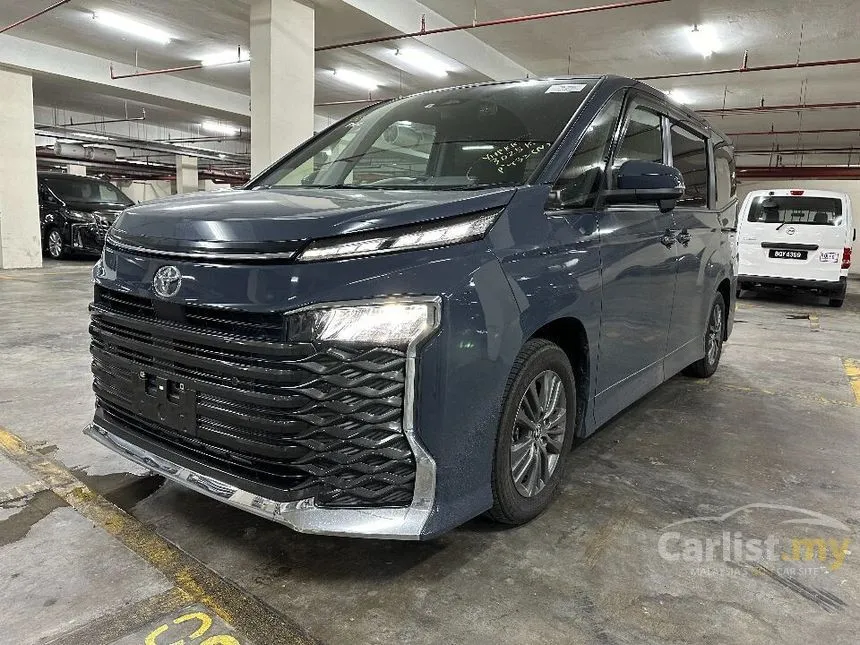 2022 Toyota Voxy S-Z MPV