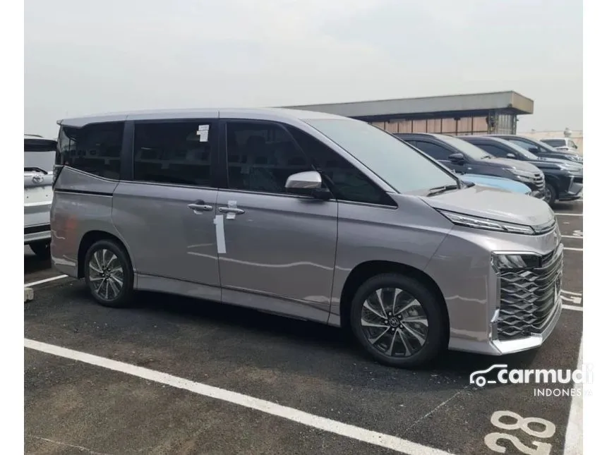 2024 Toyota Voxy Van Wagon