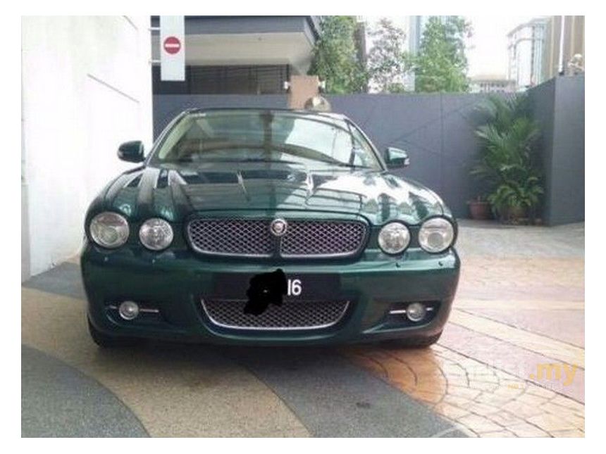 2011 Jaguar XJ L Premium Luxury Sedan