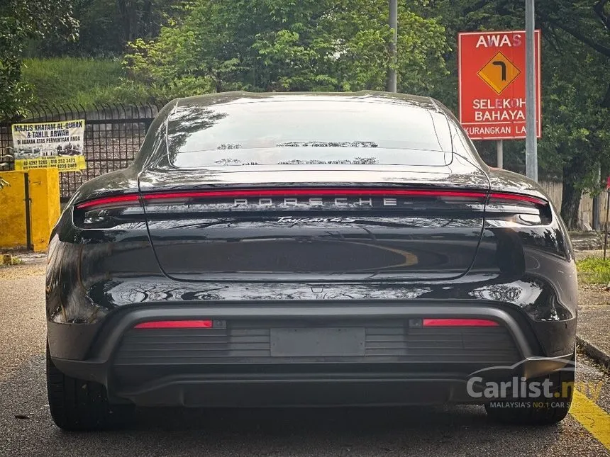 2020 Porsche Taycan 4S Sedan