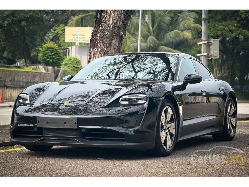 2020 Porsche Taycan 4S Sedan