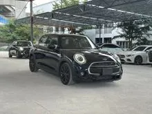 *Accident Free* 2021 MINI Cooper 2.0 S 5 Door Hatchback (Processing Fee RM1350, Free Warranty, Free Service and ETC)