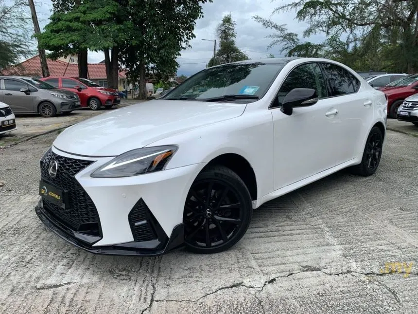 2011 Lexus IS 250 Luxury Sedan