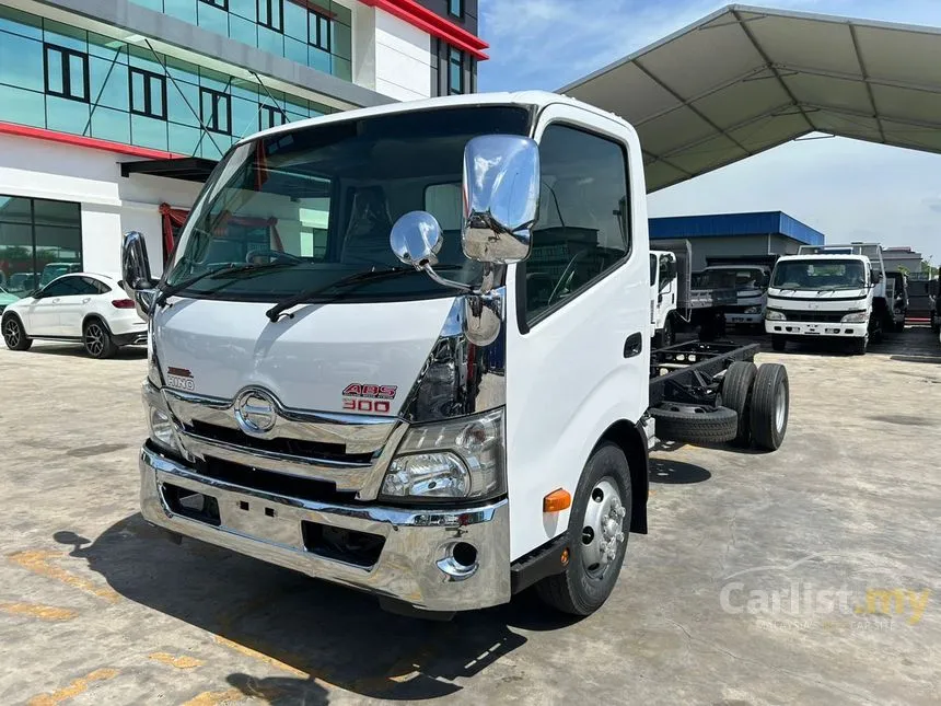 Recon Hino xzu720 body length 17ft /bdm7500kg /Year register 2024 ...