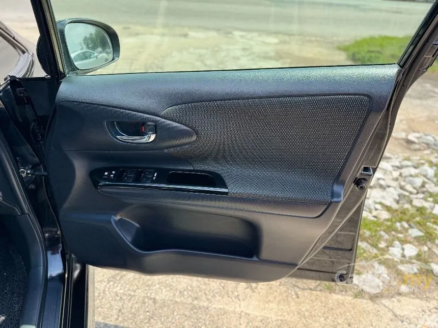 2013 Toyota Wish S MPV