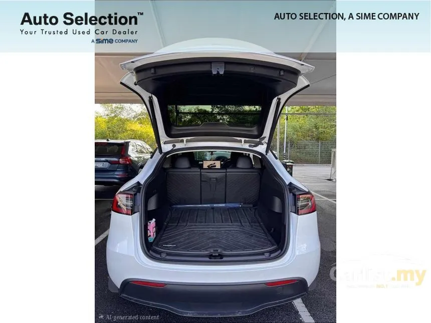 2025 TESLA Model Y Standard Range SUV