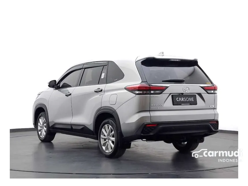 2022 Toyota Kijang Innova Zenix V (Non Premium Color) MPV
