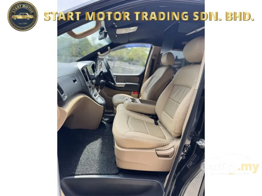 2010 Hyundai Grand Starex Royale MPV
