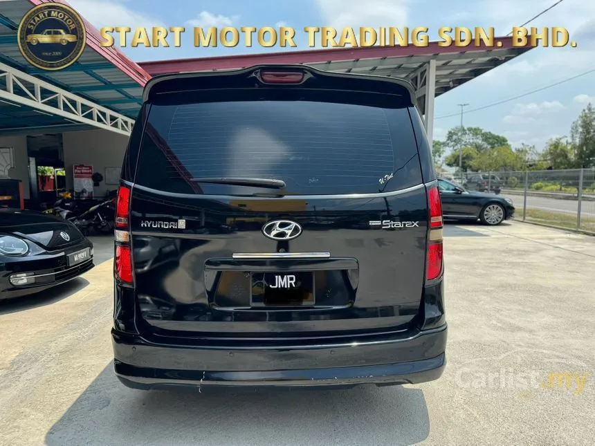 2010 Hyundai Grand Starex Royale MPV