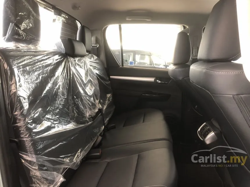 2026 Toyota Hilux V Dual Cab Pickup