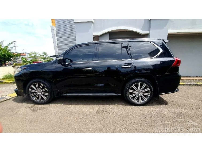 2016 Lexus LX 570 Sport SUV