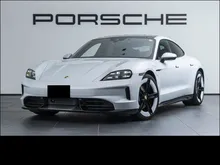 2025 UNREGISTER Porsche Taycan 0.0 Sedan Panoramic roof, performance battery + rear axle steer, Spoklro 21-inch wheels, 18-way power seats (Incoming)