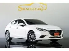 2017 Mazda 3 2.0 (ปี 14-18) C Sports Hatchback