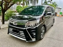 2020 Toyota Voxy 2.0 MPV