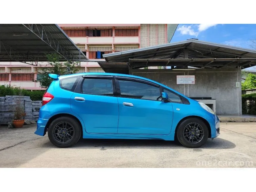 2011 Honda JAZZ V (SRS) Hatchback