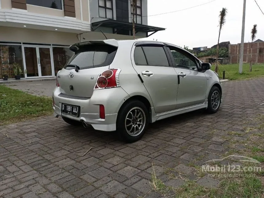 2013 Toyota Yaris E Hatchback