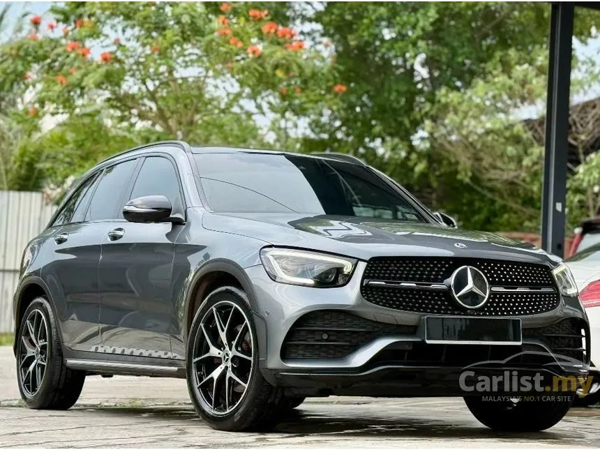 2021 Mercedes-Benz GLC300 4MATIC AMG Line SUV