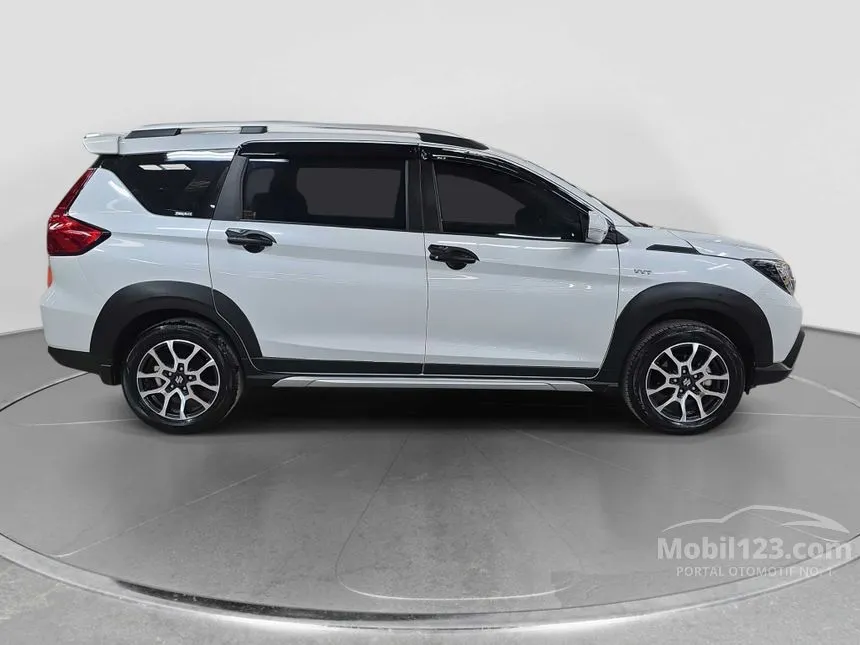 2025 Suzuki XL7 Zeta SUV