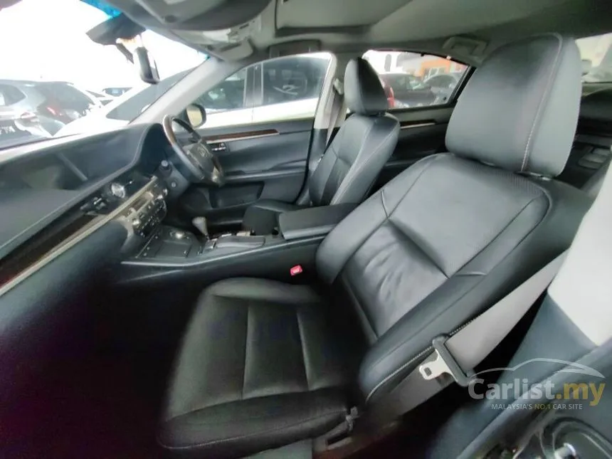2014 Lexus ES250 Sedan